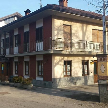 Ristorante Buasca Hotell Cuorgnè Eksteriør bilde
