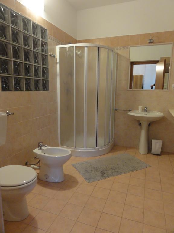 Ristorante Buasca Hotell Cuorgnè Eksteriør bilde