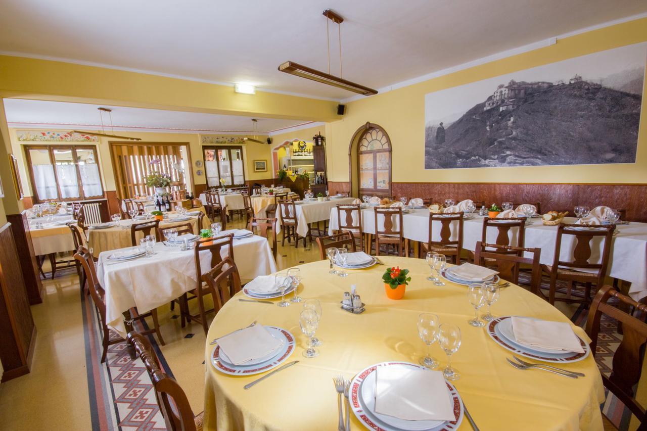 Ristorante Buasca Hotell Cuorgnè Eksteriør bilde